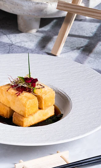 Gebackener Tofu mit Sauce